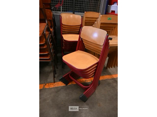 Partij stapelstoelen - afbeelding 1 van  5