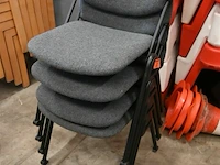 Partij stapelstoelen - afbeelding 1 van  4