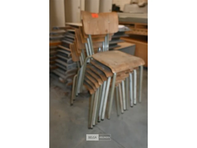 Partij stapelstoelen - afbeelding 1 van  4