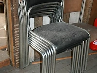 Partij stapelstoelen - afbeelding 1 van  3