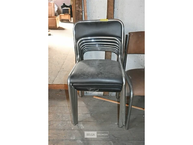 Partij stapelstoelen - afbeelding 2 van  3