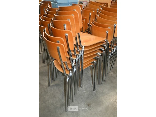 Partij stapelstoelen - afbeelding 2 van  5
