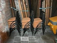Partij stapelstoelen - afbeelding 1 van  5