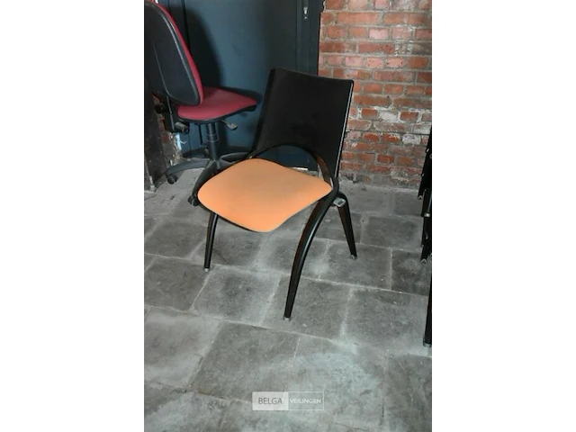 Partij stapelstoelen - afbeelding 2 van  5