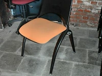 Partij stapelstoelen - afbeelding 2 van  5