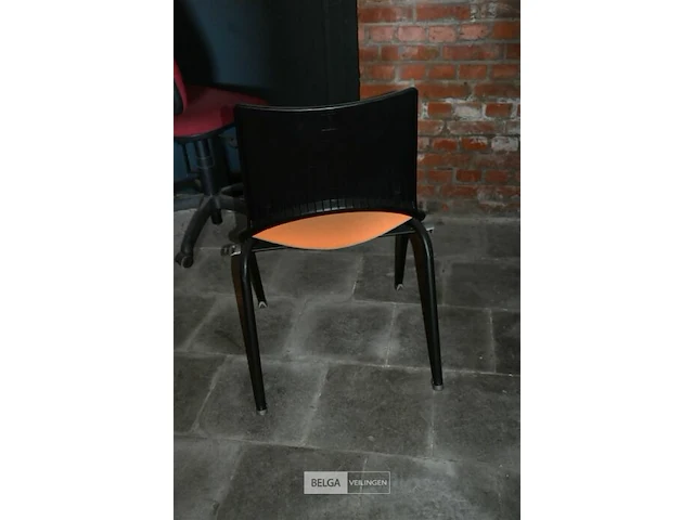 Partij stapelstoelen - afbeelding 4 van  5