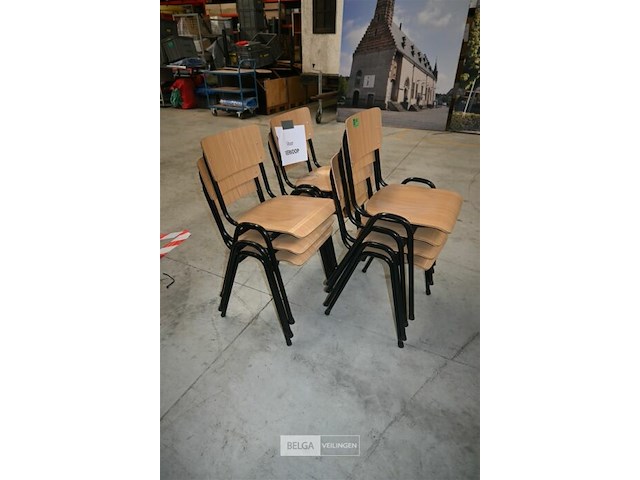 Partij stapelstoelen - afbeelding 1 van  4