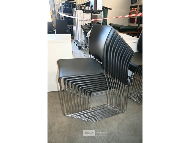Partij stapelstoelen - afbeelding 2 van  5