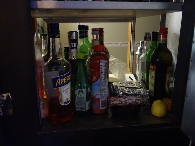 Partij sterke dranken - afbeelding 5 van  5