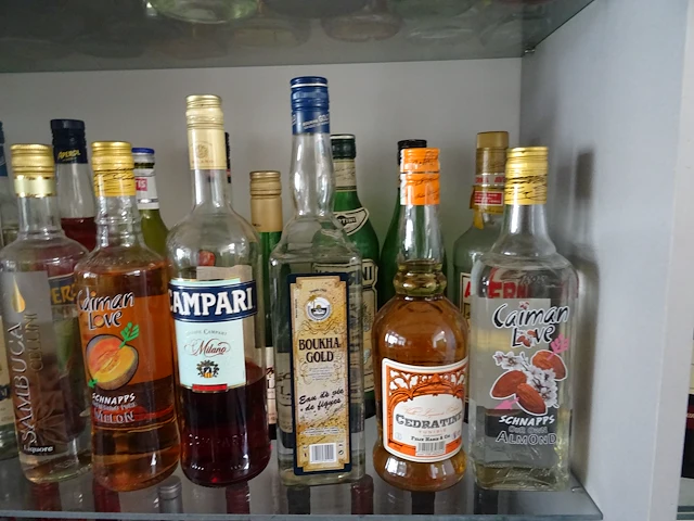 Partij sterke dranken - afbeelding 6 van  7