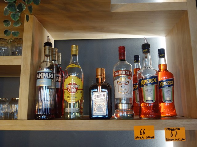 Partij sterke dranken - afbeelding 1 van  4