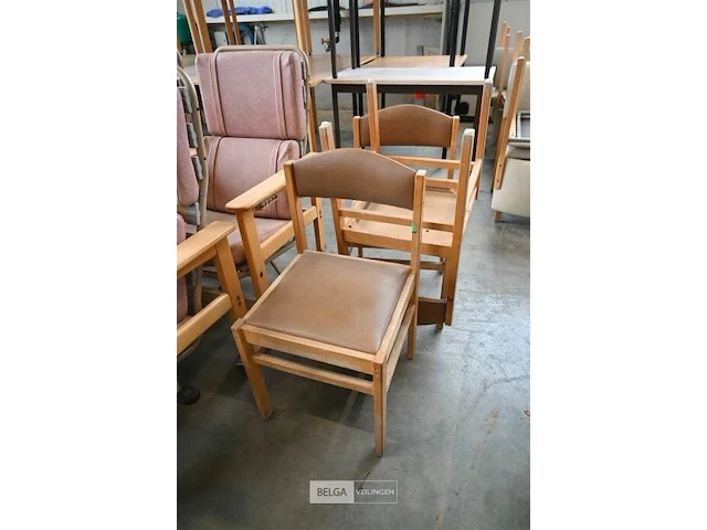 Partij stoelen - afbeelding 1 van  4