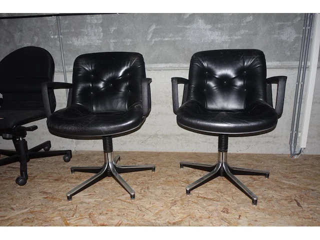 Partij stoelen - afbeelding 2 van  3
