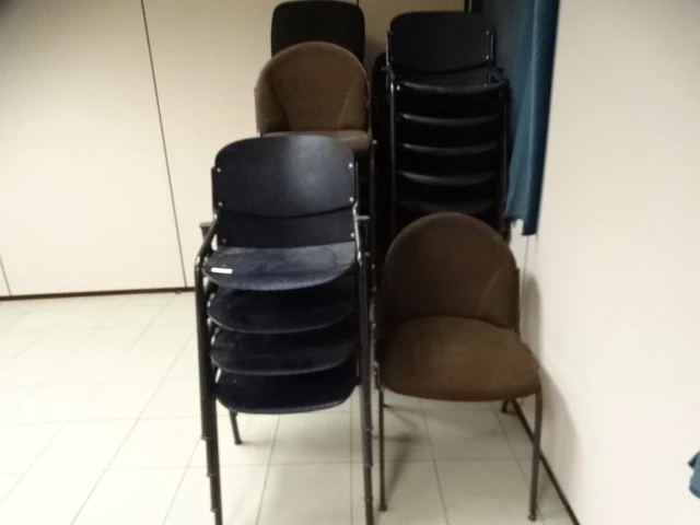 Partij stoelen - afbeelding 2 van  3