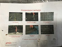 Partij streetprotection voegmiddel 5 paletten - afbeelding 1 van  15