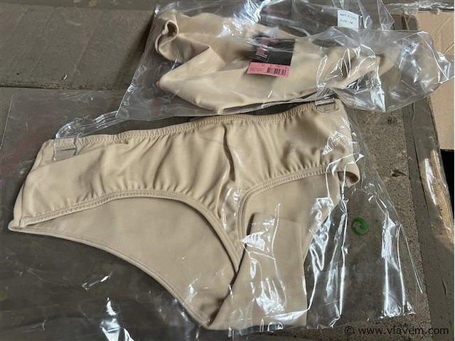 Partij strings, (zonder pallet) - afbeelding 2 van  2