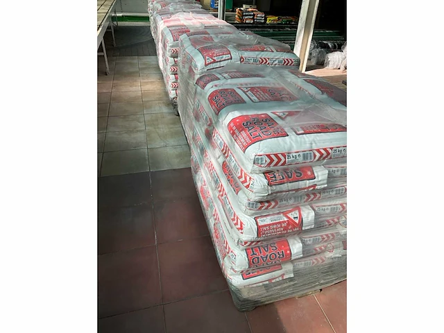 Partij strooizout 235 st. - 25 kg/zak - afbeelding 2 van  10