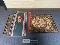 Partij tapijten en tafelonderleggers - afbeelding 1 van  4