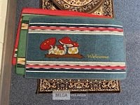 Partij tapijten en tafelonderleggers - afbeelding 4 van  4