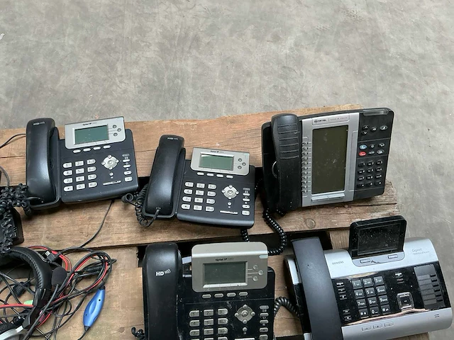 Partij telefoons - afbeelding 3 van  8