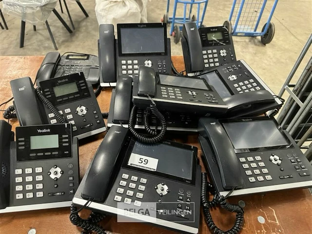 Partij telefoons - afbeelding 1 van  5