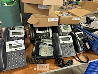 Partij telefoons - afbeelding 1 van  5