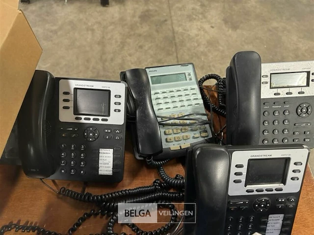 Partij telefoons - afbeelding 5 van  5