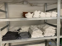 Partij textiel - afbeelding 1 van  5