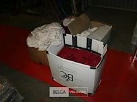 Partij textiel - afbeelding 1 van  5