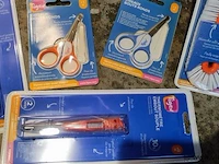 Partij tigex baby verzorgingsbenodigheden oa thermometer, spenen, ea 13 stuks - afbeelding 4 van  6