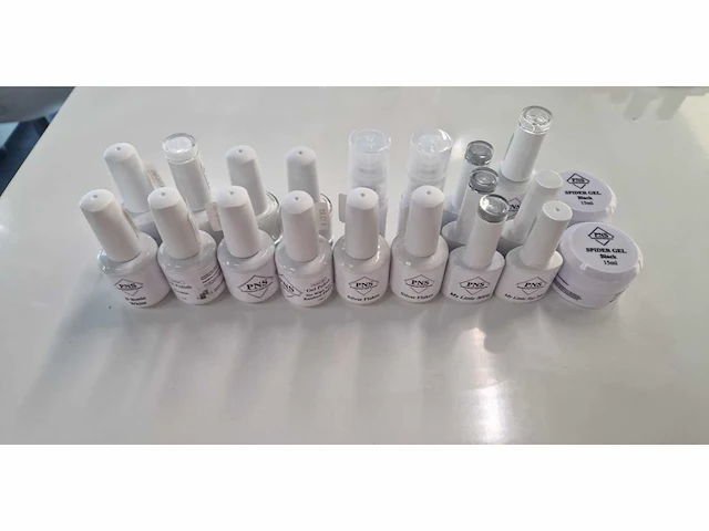 Partij topcoat en nailart gel pns - afbeelding 1 van  1