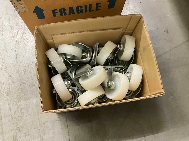 Partij transport wielen - afbeelding 12 van  13