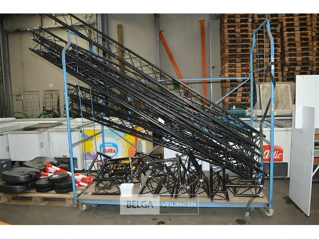 Partij trussen 6x3,5m 6x3,20 + koppelstukken - afbeelding 2 van  6