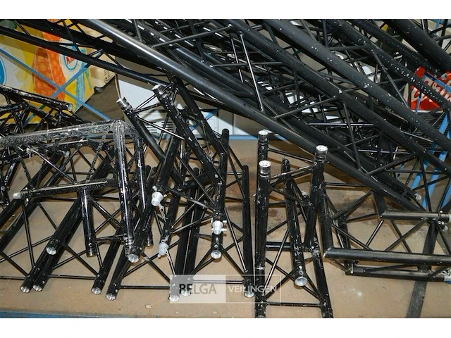 Partij trussen 6x3,5m 6x3,20 + koppelstukken - afbeelding 4 van  6