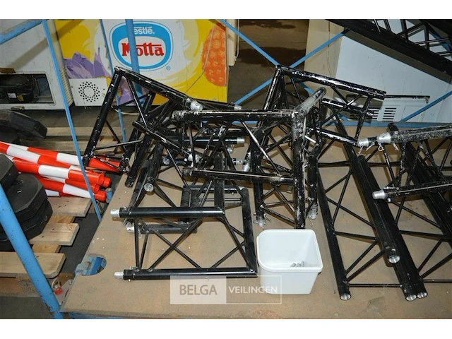Partij trussen 6x3,5m 6x3,20 + koppelstukken - afbeelding 5 van  6