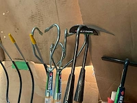 Partij tuin handgereedschap en gereedschap met steel - afbeelding 4 van  14