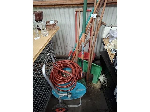 Partij tuinmateriaal - afbeelding 1 van  1