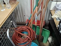 Partij tuinmateriaal - afbeelding 1 van  1