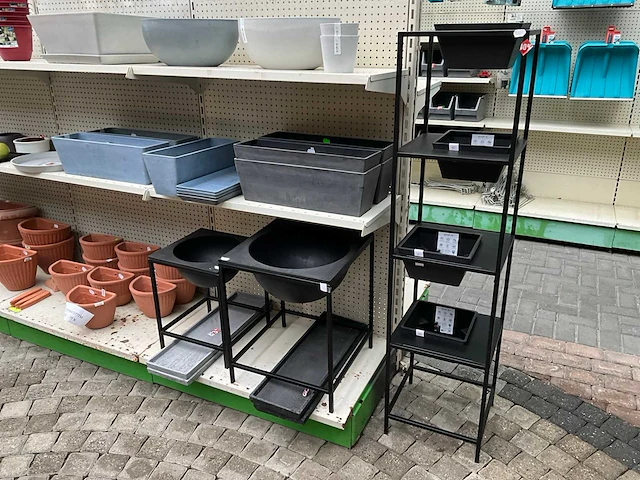 Partij tuinpotten en toebehoren - afbeelding 6 van  13