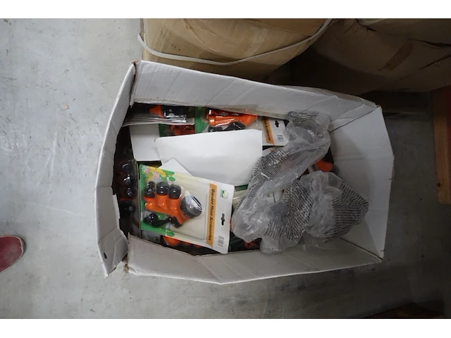 Partij tuinslangkoppelingen en sproeiers - afbeelding 6 van  6
