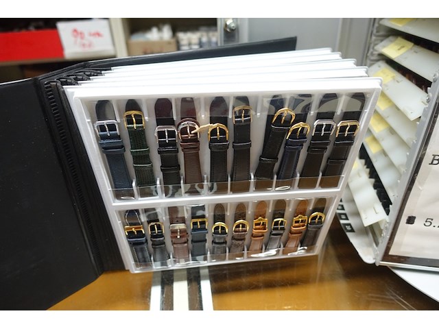 Partij uurwerkbandjes - afbeelding 5 van  16