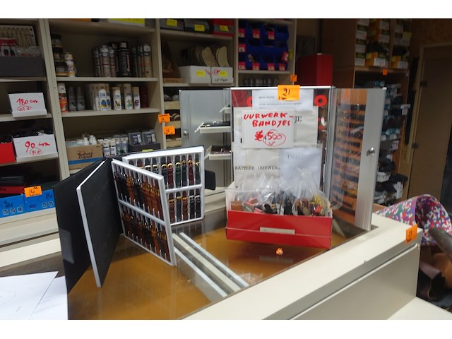 Partij uurwerkbandjes - afbeelding 1 van  16