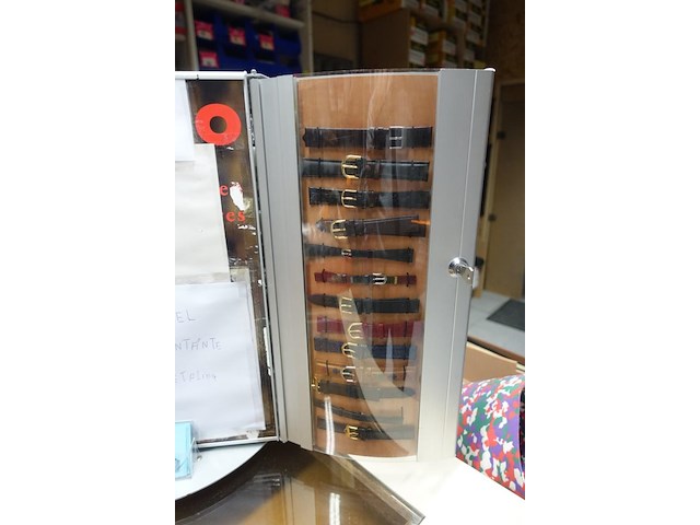 Partij uurwerkbandjes - afbeelding 10 van  16