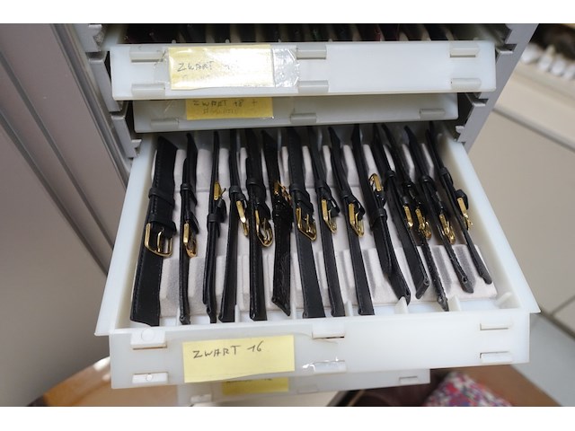 Partij uurwerkbandjes - afbeelding 14 van  16