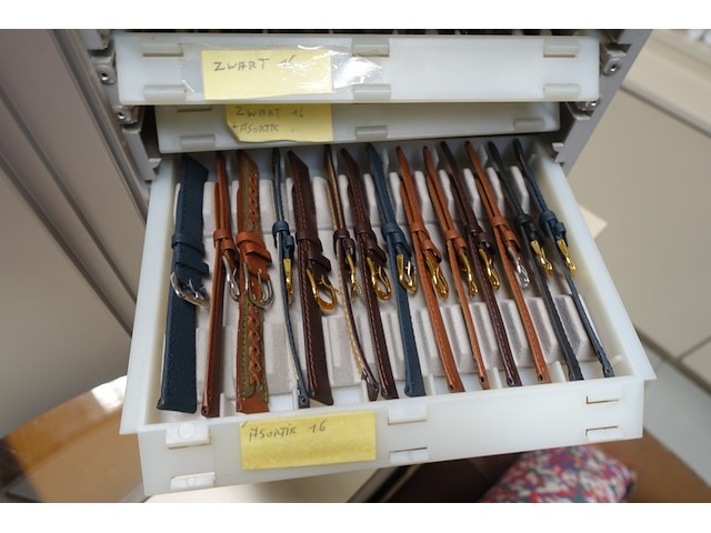 Partij uurwerkbandjes - afbeelding 15 van  16