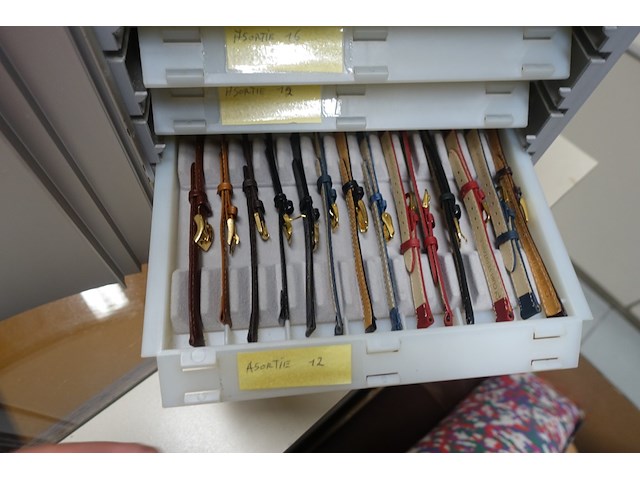 Partij uurwerkbandjes - afbeelding 16 van  16