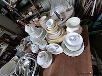 Partij vaatwerk - afbeelding 1 van  1