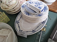 Partij vaatwerk - afbeelding 1 van  3