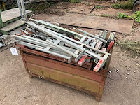 Partij valbeveiliging in metalen stapelbak - afbeelding 3 van  3