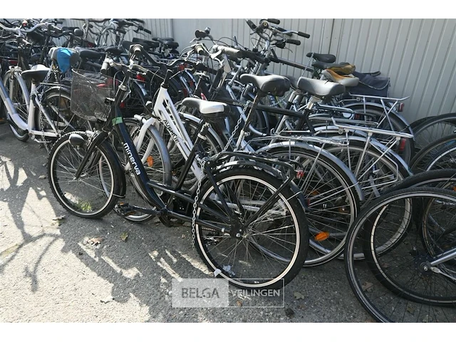 Partij van 10 diverse fietsen - afbeelding 1 van  6